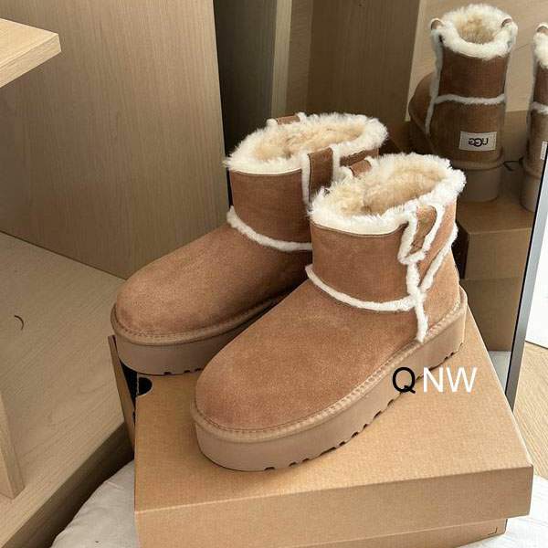 Picture of UGG Shoes _SKUUGGsz35-40NW120919813